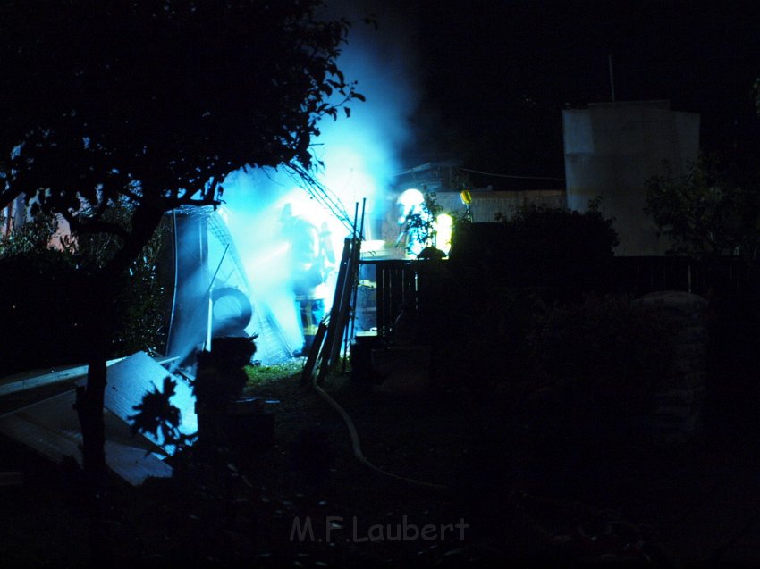 Laubenbrand Koeln Gremberg Roddergasse P11.JPG